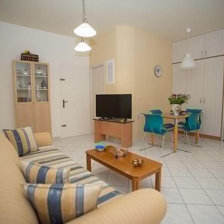 Comfi Apartment Kleio Ираклион Экстерьер фото