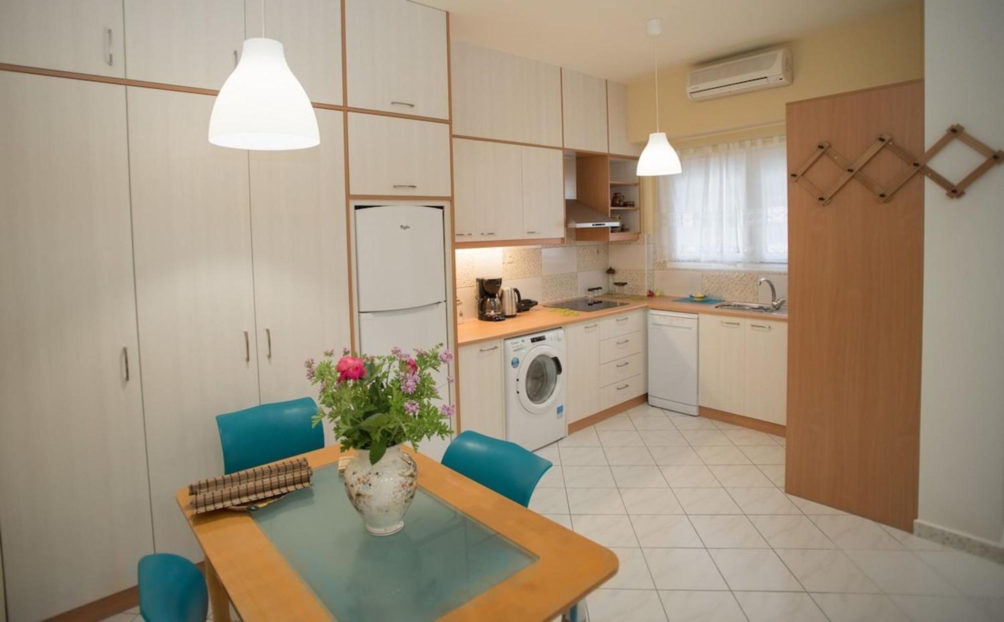 Comfi Apartment Kleio Ираклион Экстерьер фото